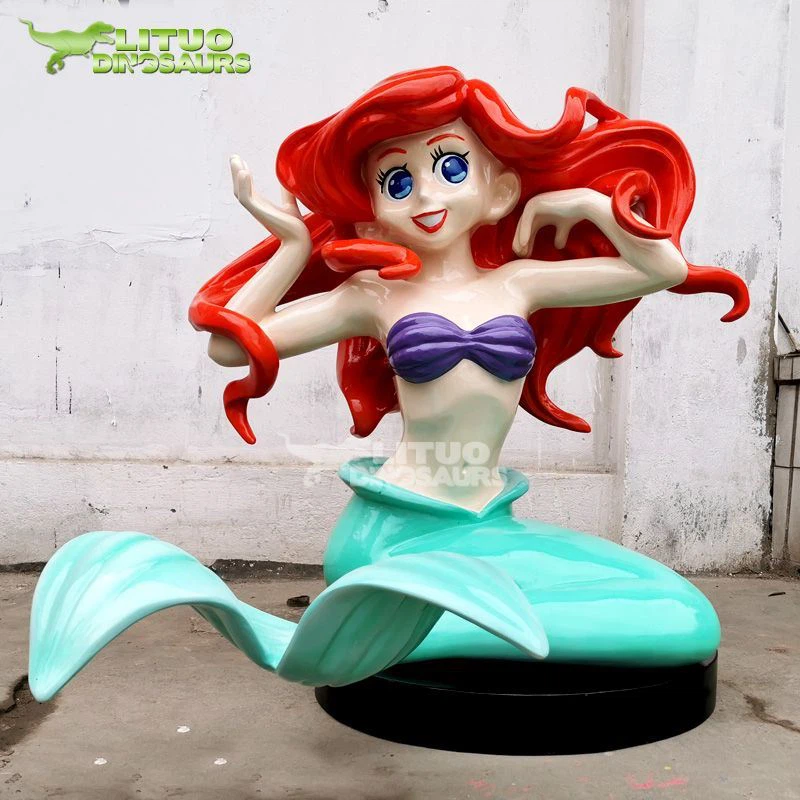 Cerflun y Mermaid Bach